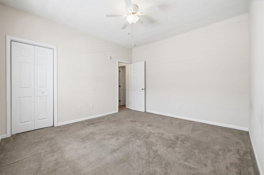 Welcome to easy living in this 2-bedroom, 2-bathroom - photo 7