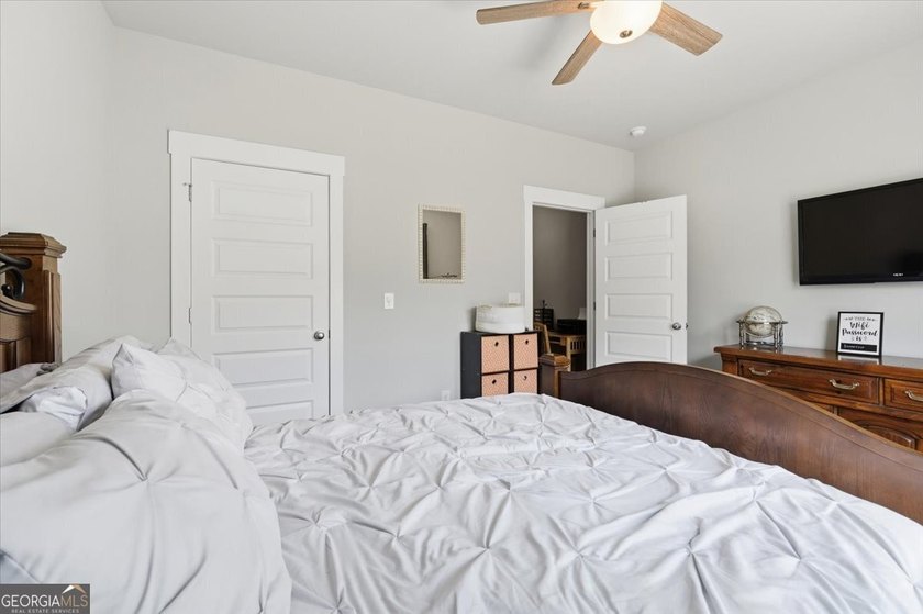 In this beautiful Craftsman ranch, thoughtful design meets - photo 22