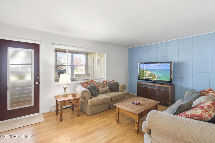 Charming 2-bedroom, 1-bath home in the Cedar Glen community! - photo 8
