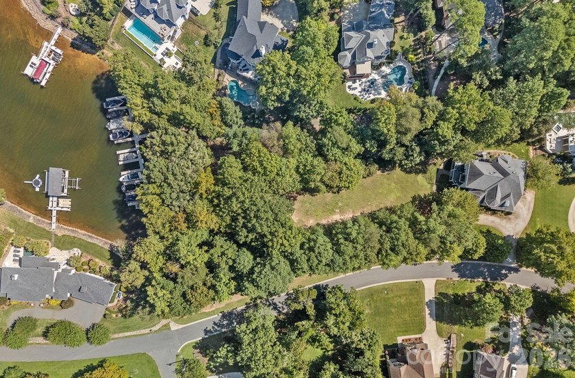 Proposed Custom Waterfront Estate in The Peninsula - Built by - photo 10