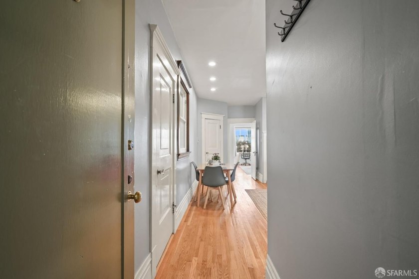 Open house canceled. Ideally located at the base of tony Nob - photo 2