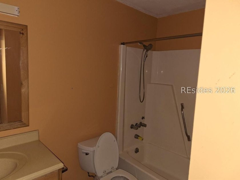Come see this 3 Bedroom &amp; 2 Bath home in desirable Pinewood - photo 6