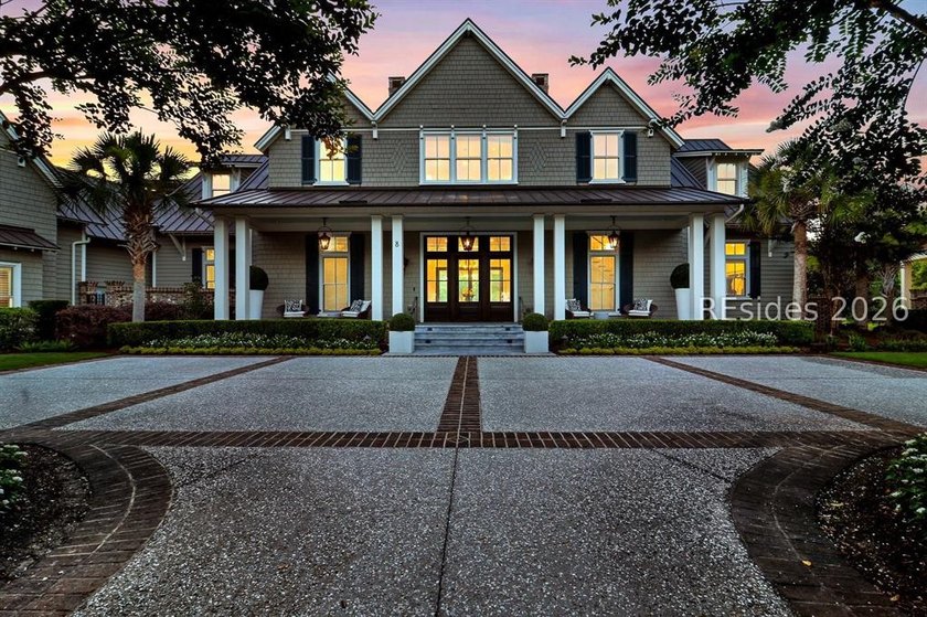 8 Anson Park Road East is an estate that simply leaves an - photo 3