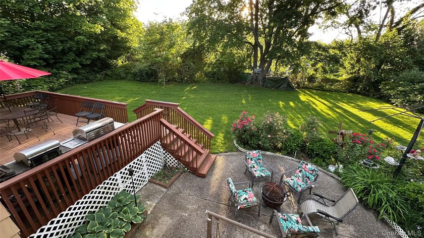 Nestled in a quiet, sought-after Huntington neighborhood, this - photo 3
