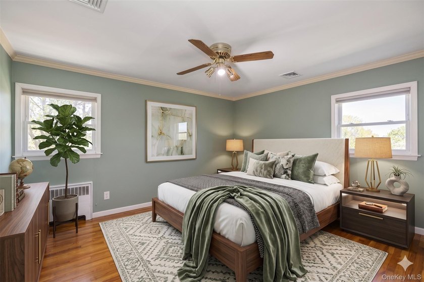 Nestled in a quiet, sought-after Huntington neighborhood, this - photo 6