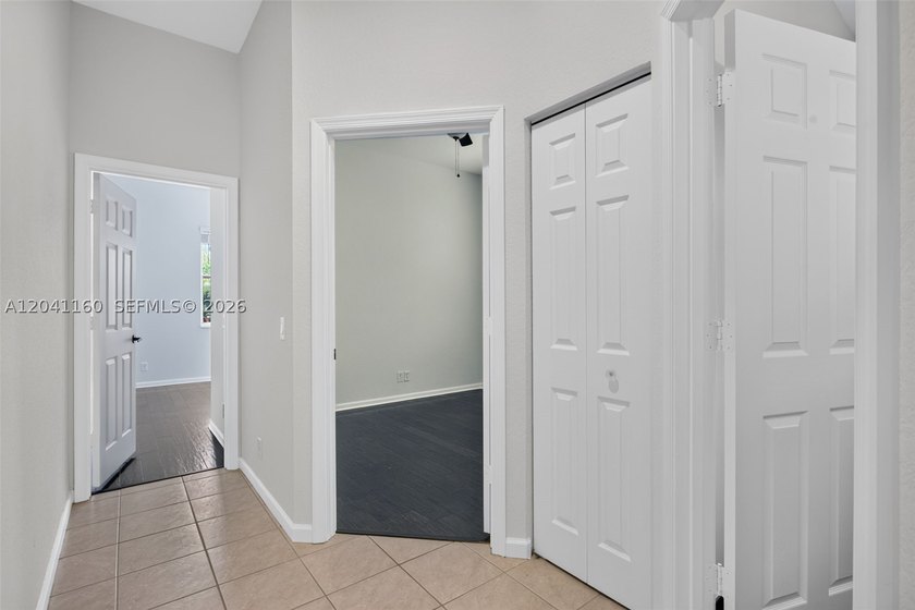 Beautiful 4-bedroom, 2.5-bath Bougainvillea model in the highly - photo 33
