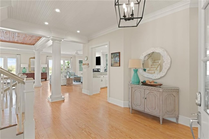 Enchanted Hideaway is a luxurious retreat that offers an - photo 12