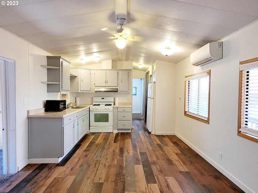 Spacious Cabin at Whaleshead Beach Resort! Two Bedrooms, two - photo 16