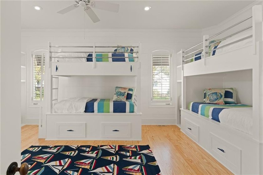Enchanted Hideaway is a luxurious retreat that offers an - photo 26