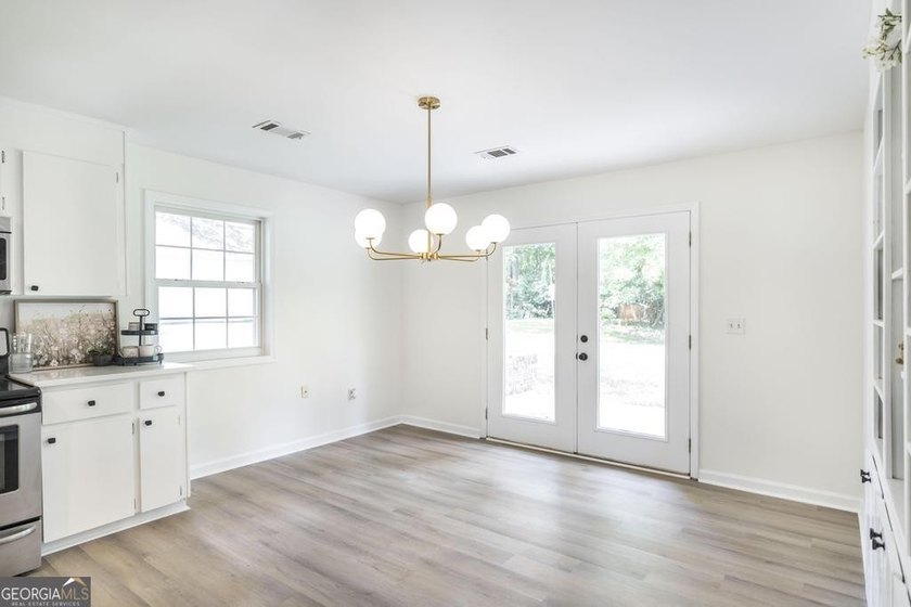Some homes simply make life easier, and 113 Shadow Lane is one - photo 10