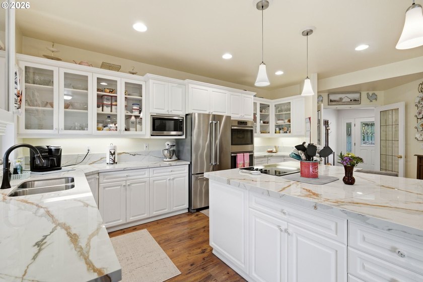 OPEN SUNDAY JULY 26th FROM 12pm - 2pm.Country living meets - photo 12
