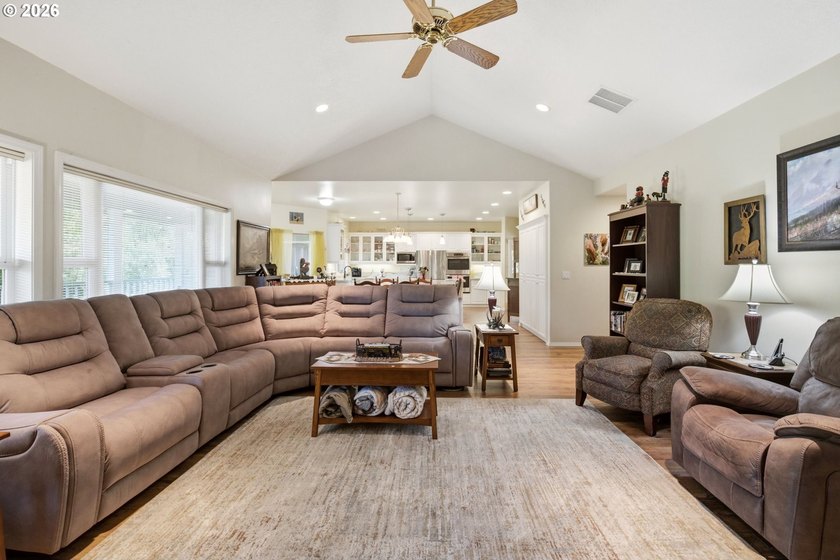 OPEN SUNDAY JULY 26th FROM 12pm - 2pm.Country living meets - photo 15