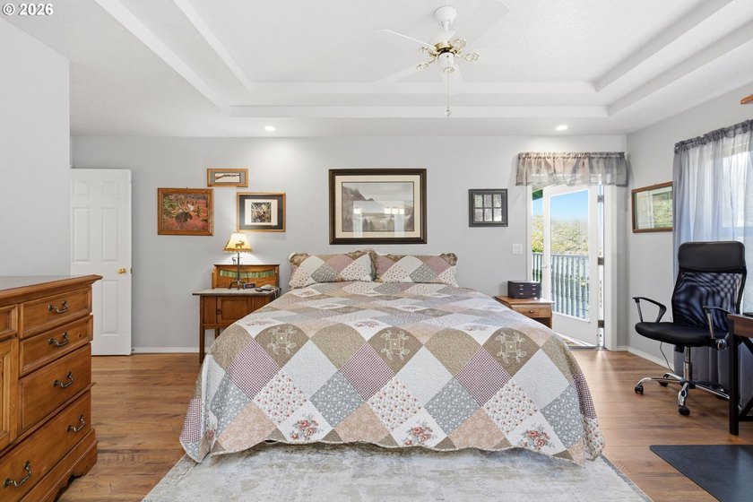 OPEN SUNDAY JULY 26th FROM 12pm - 2pm.Country living meets - photo 19