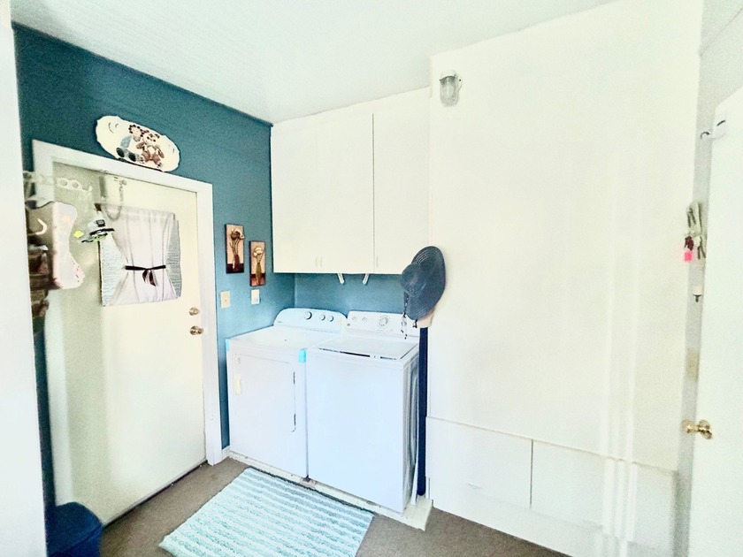 Discover comfort and style in this furnished 1-bedroom, 1-bath - photo 20