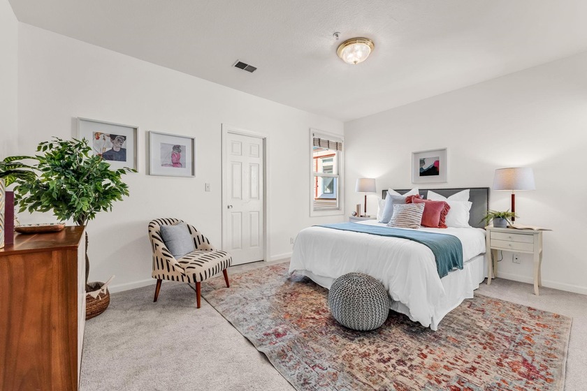 Fresh Price! Introducing an Uptown flat in a boutique 6-unit - photo 27