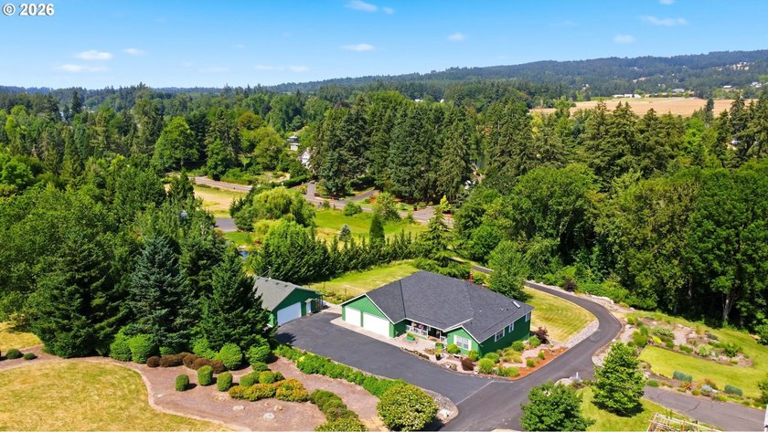 OPEN SUNDAY JULY 26th FROM 12pm - 2pm.Country living meets - photo 38