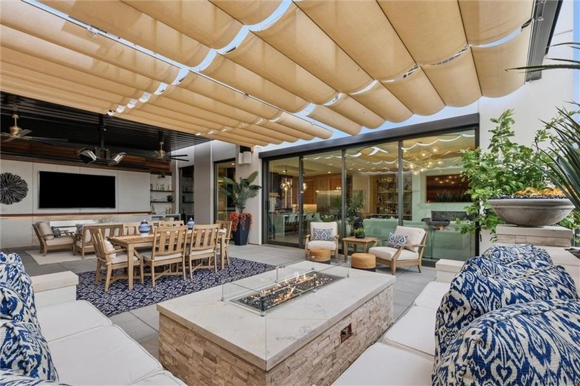 Luxury condo FULLY FURNISHED offering resort-style living in - photo 44