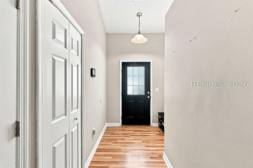 Welcome to this charming 4-bedroom, 2-bath home in the - photo 6