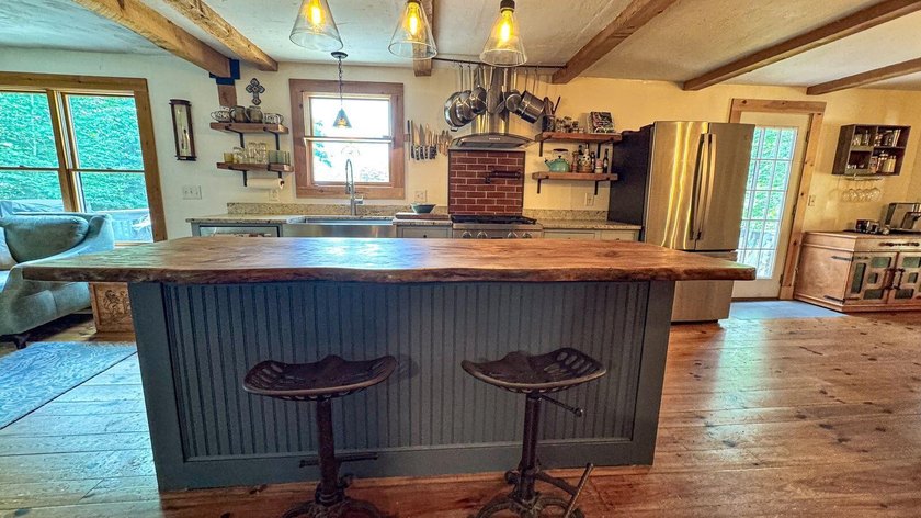 *Open House Sunday 7/12 11am-1pm* Welcome home to this - photo 13