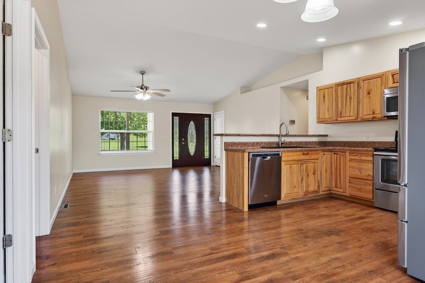 Welcome to this well-maintained, move-in-ready, 4-bedroom - photo 14