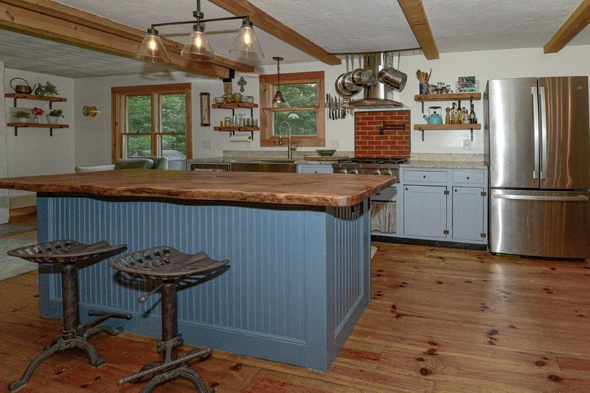 *Open House Sunday 7/12 11am-1pm* Welcome home to this - photo 15