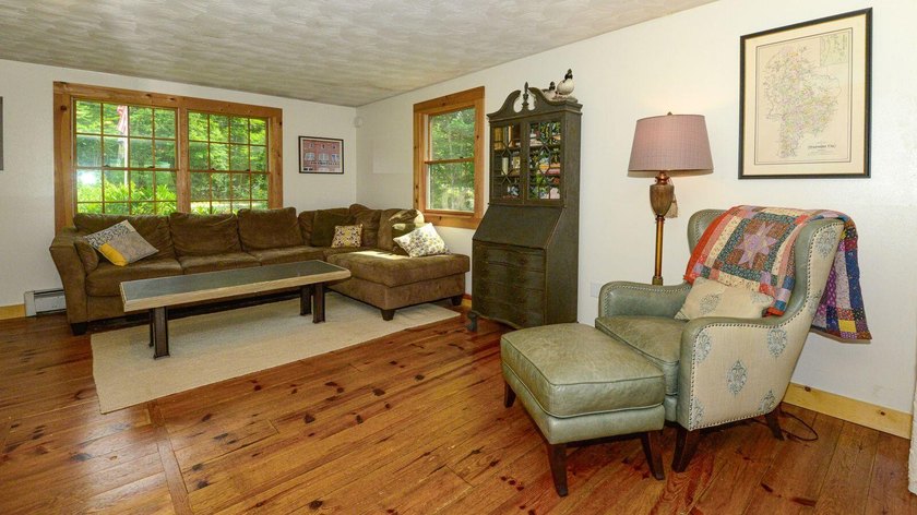 *Open House Sunday 7/12 11am-1pm* Welcome home to this - photo 18