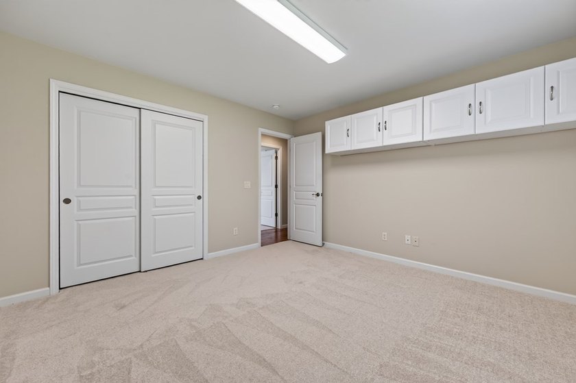 Welcome to this well-maintained, move-in-ready, 4-bedroom - photo 36