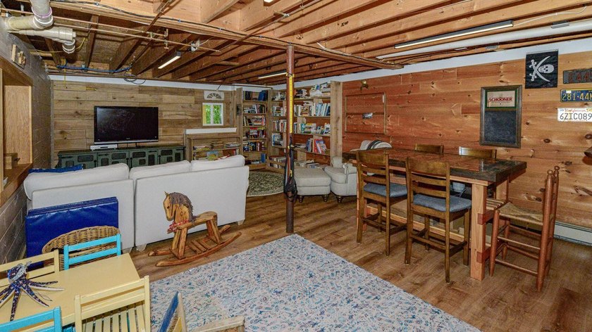 *Open House Sunday 7/12 11am-1pm* Welcome home to this - photo 39