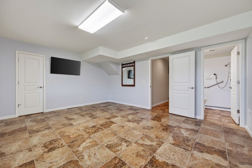 Welcome to this well-maintained, move-in-ready, 4-bedroom - photo 45