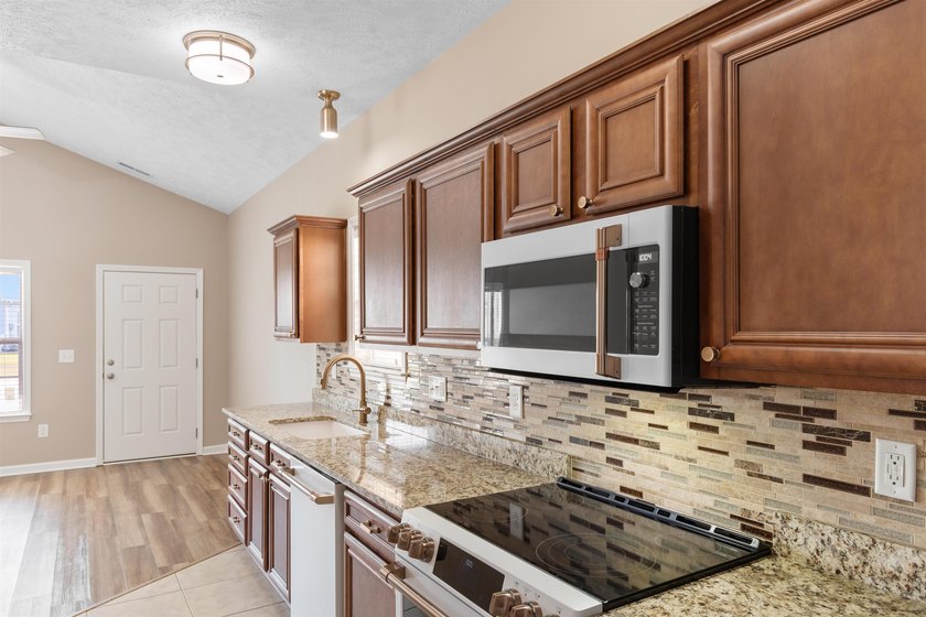 Your Beach Paradise Awaits in North Myrtle Beach! Step into - photo 7