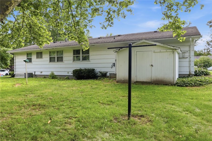 Charming three-bedroom ranch in Chili in the Gates Chili School - photo 21