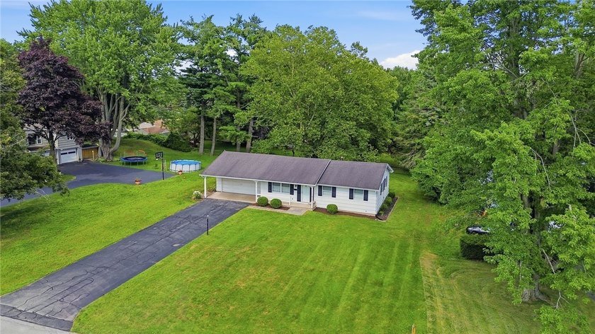 Charming three-bedroom ranch in Chili in the Gates Chili School - photo 26
