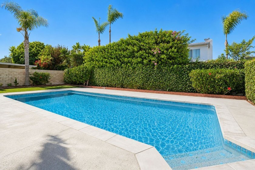 Welcome to 8711 Larkport Drive, a stunningly renovated residence - photo 32