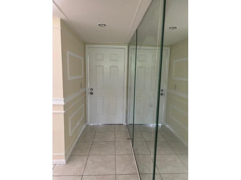 CHARMING 2ND FLOOR 2BEDROOM/2BATH CONDO OVERLOOKING GOLFCOURSE - photo 2