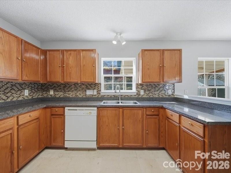 Welcome home to this well-maintained two-story residence - photo 14