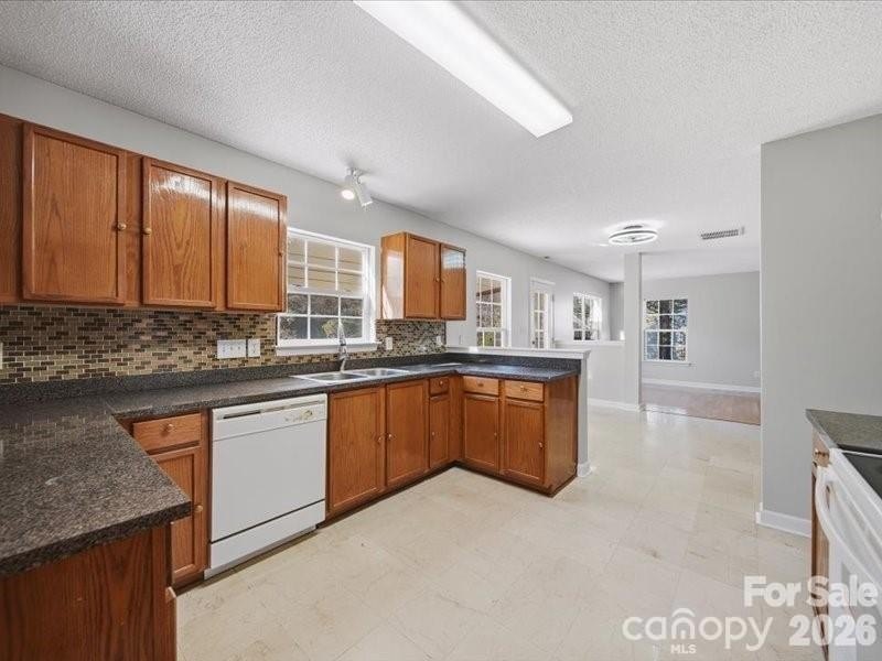 Welcome home to this well-maintained two-story residence - photo 15