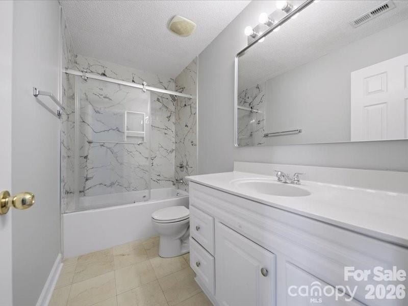 Welcome home to this well-maintained two-story residence - photo 33