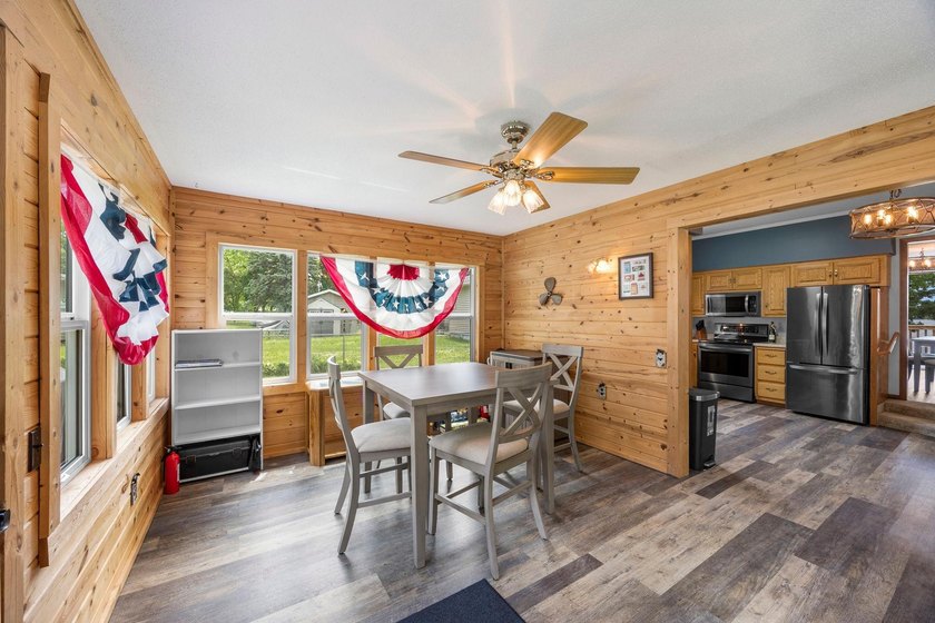 Experience lake life at its best on beautiful Sauk Lake! This - photo 4
