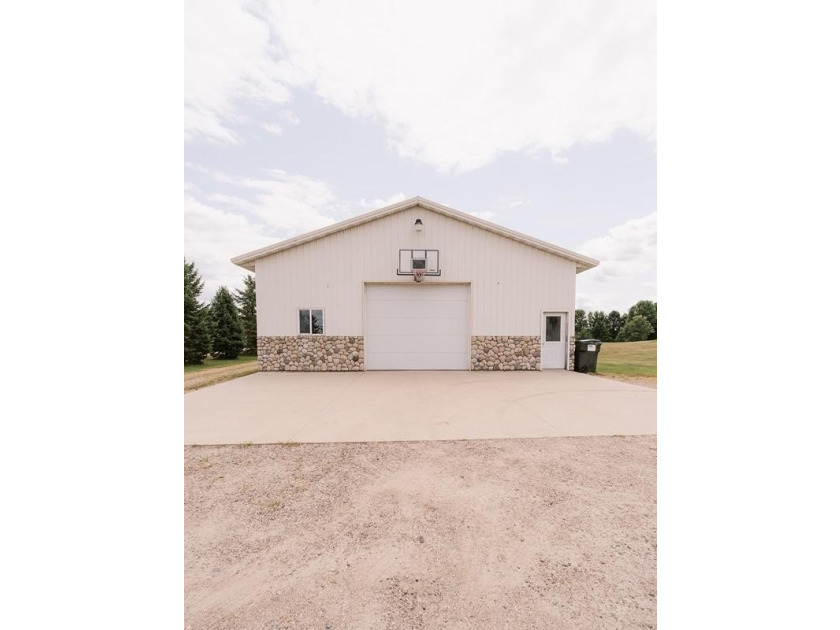 Rare opportunity to own a one-of-a-kind property with frontage - photo 8