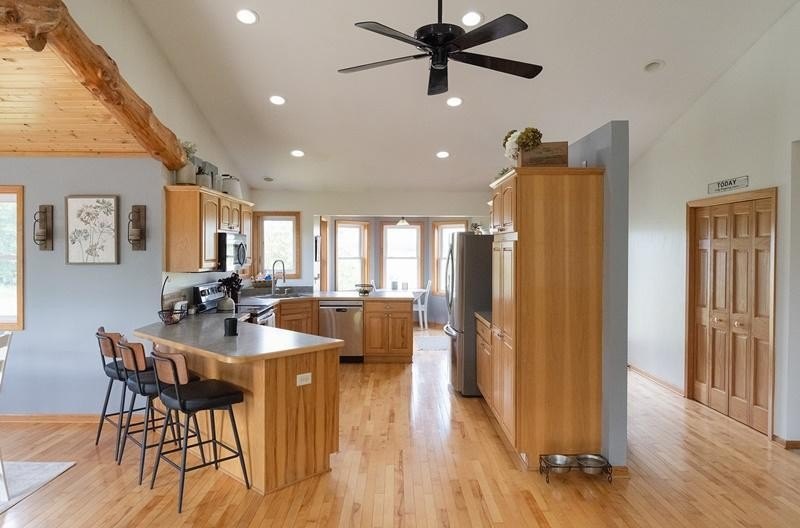 Rare opportunity to own a one-of-a-kind property with frontage - photo 10