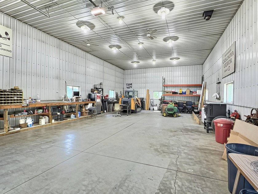 Enjoy country living with the perfect blend of country living - photo 21