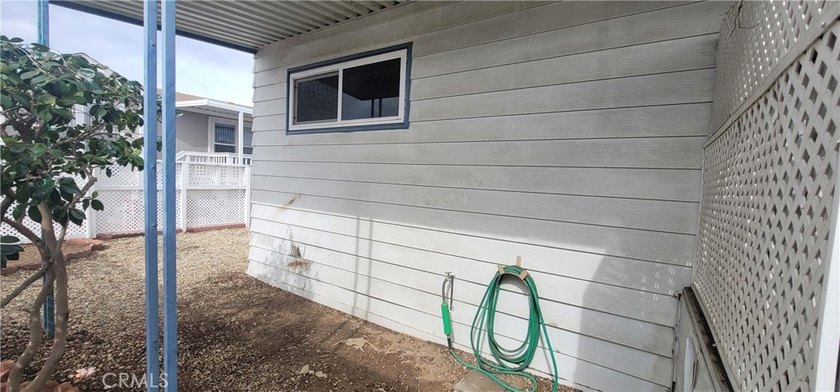 Located in the popular San Rafael Mobile Home Estates, This - photo 9