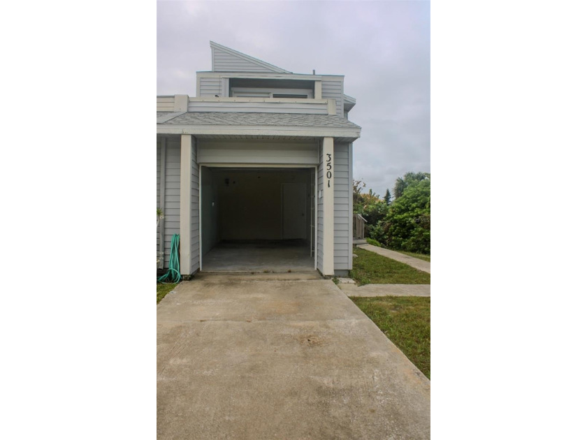 LOOKING FOR A PROPERTY THAT HAS A SHORT-TERM LICENSE - photo 5