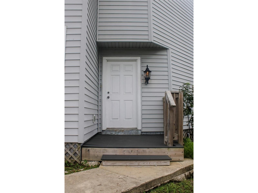 LOOKING FOR A PROPERTY THAT HAS A SHORT-TERM LICENSE - photo 8