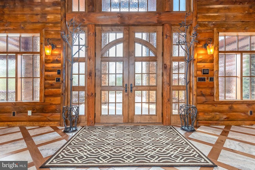 Experience the pinnacle of mountain luxury in this extraordinary - photo 10