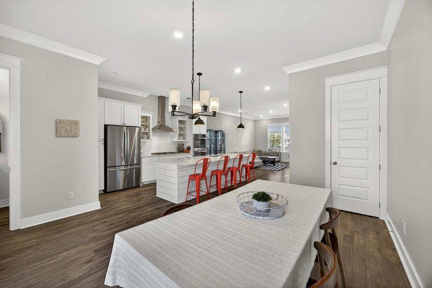 Luxury meets convenience in the sought-after marsh front - photo 11