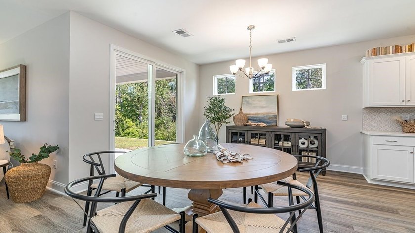 This thoughtfully designed 4 bedroom and 3 bath home is designed - photo 7