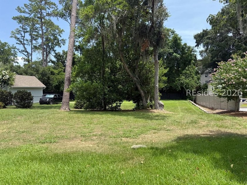 A Rare Homesite in the Heart of Beaufort's Coveted City Walk - photo 2