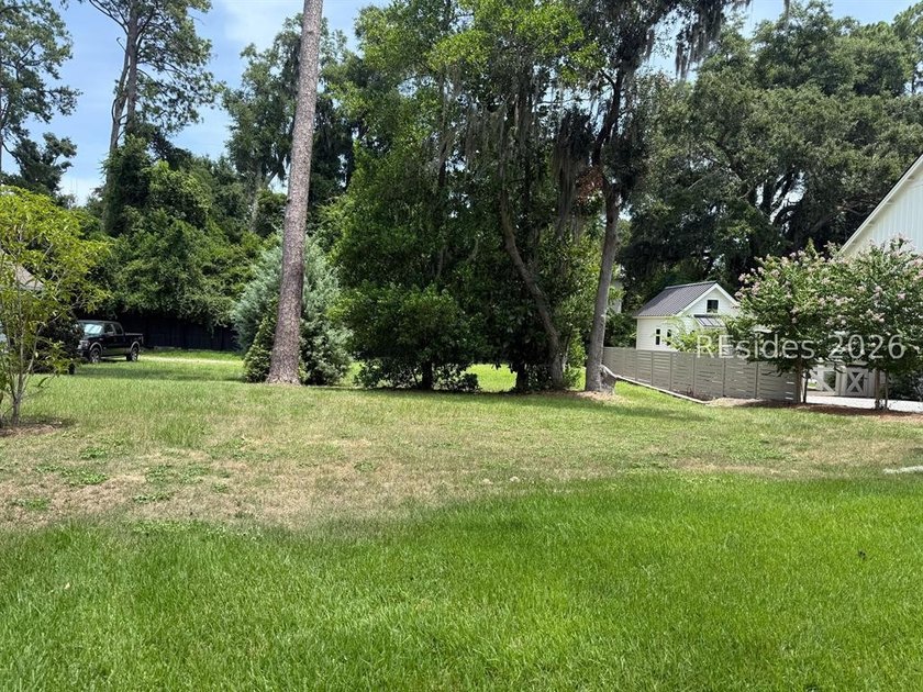 A Rare Homesite in the Heart of Beaufort's Coveted City Walk - photo 5