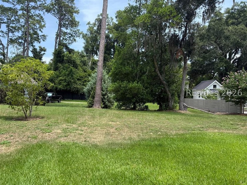 A Rare Homesite in the Heart of Beaufort's Coveted City Walk - photo 6